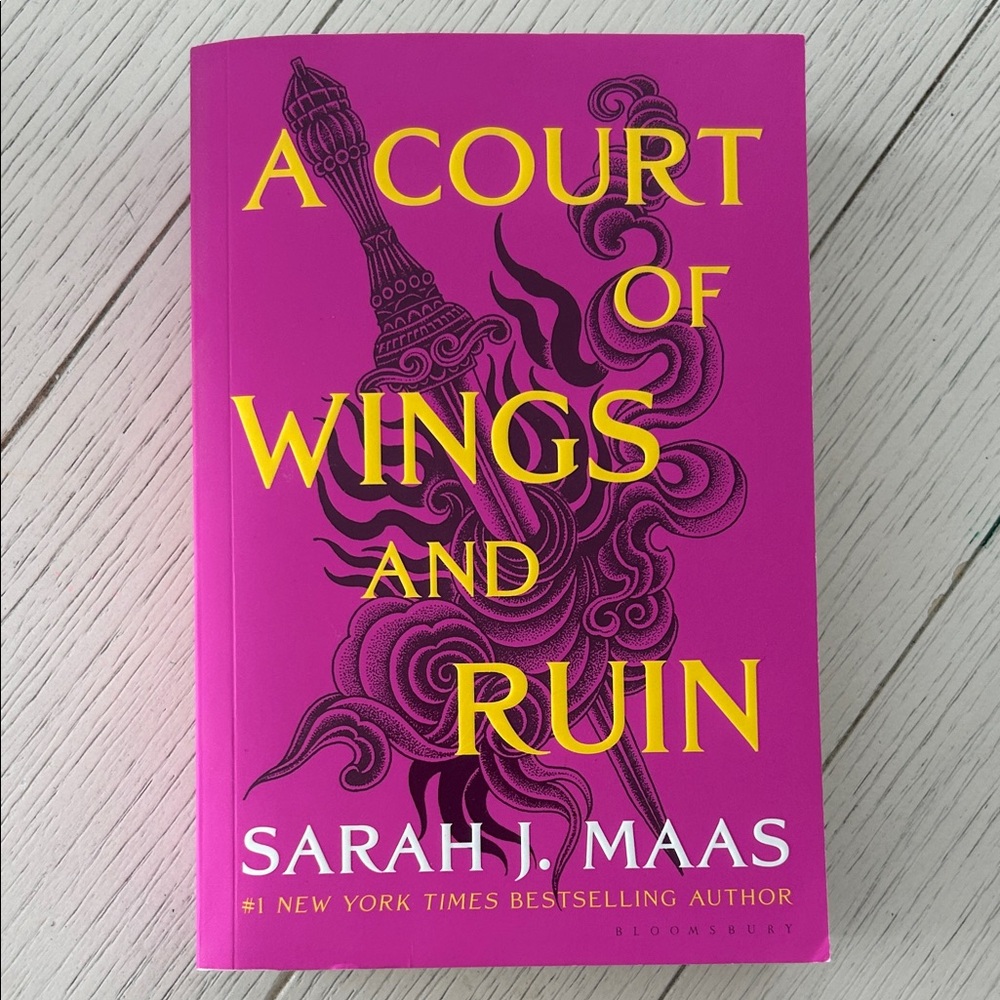 A Court of Wings and Ruin Book